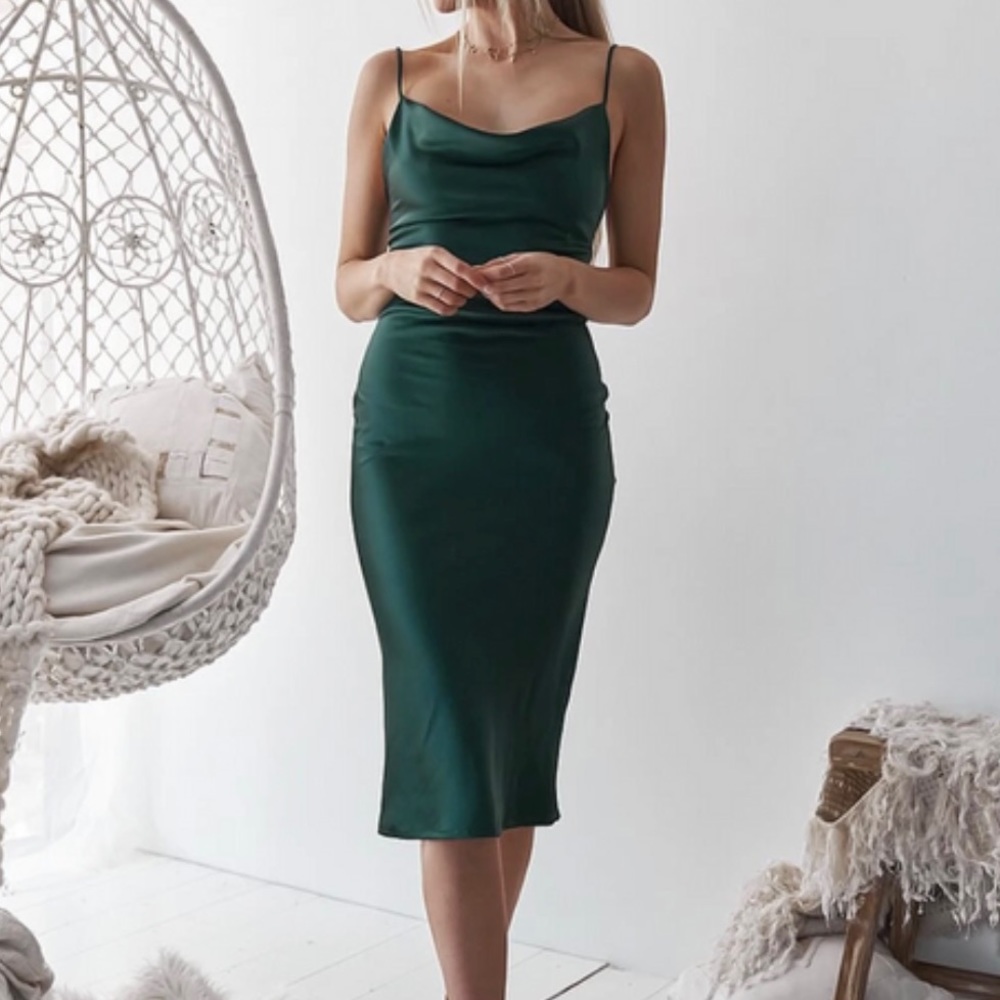 NWT Velvi aspen satin cowl neck midi cocktail homecoming event dress - Picture 2 of 7